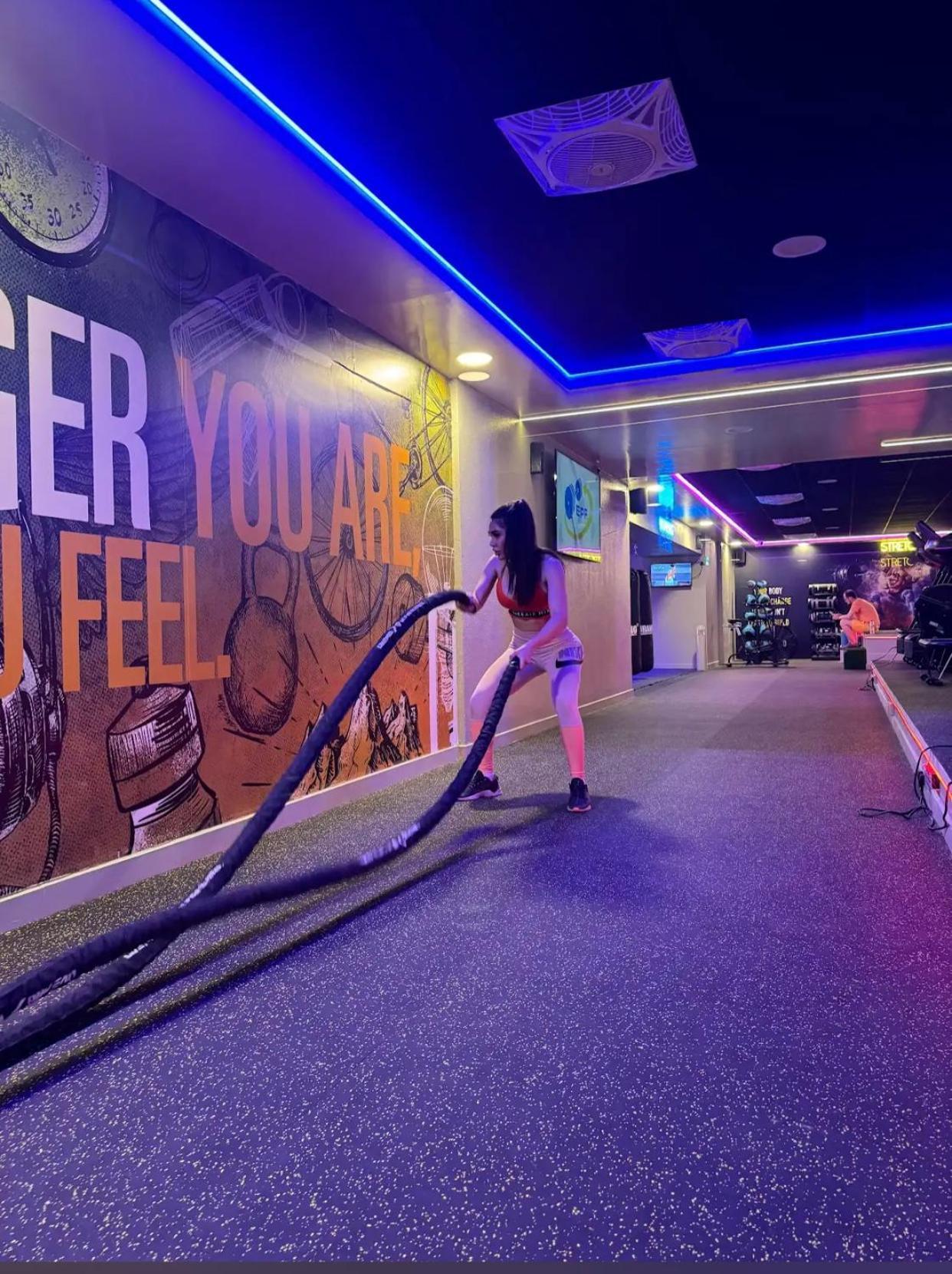 Urban Nest Hostel Burj Khalifa View Дубай Екстериор снимка
